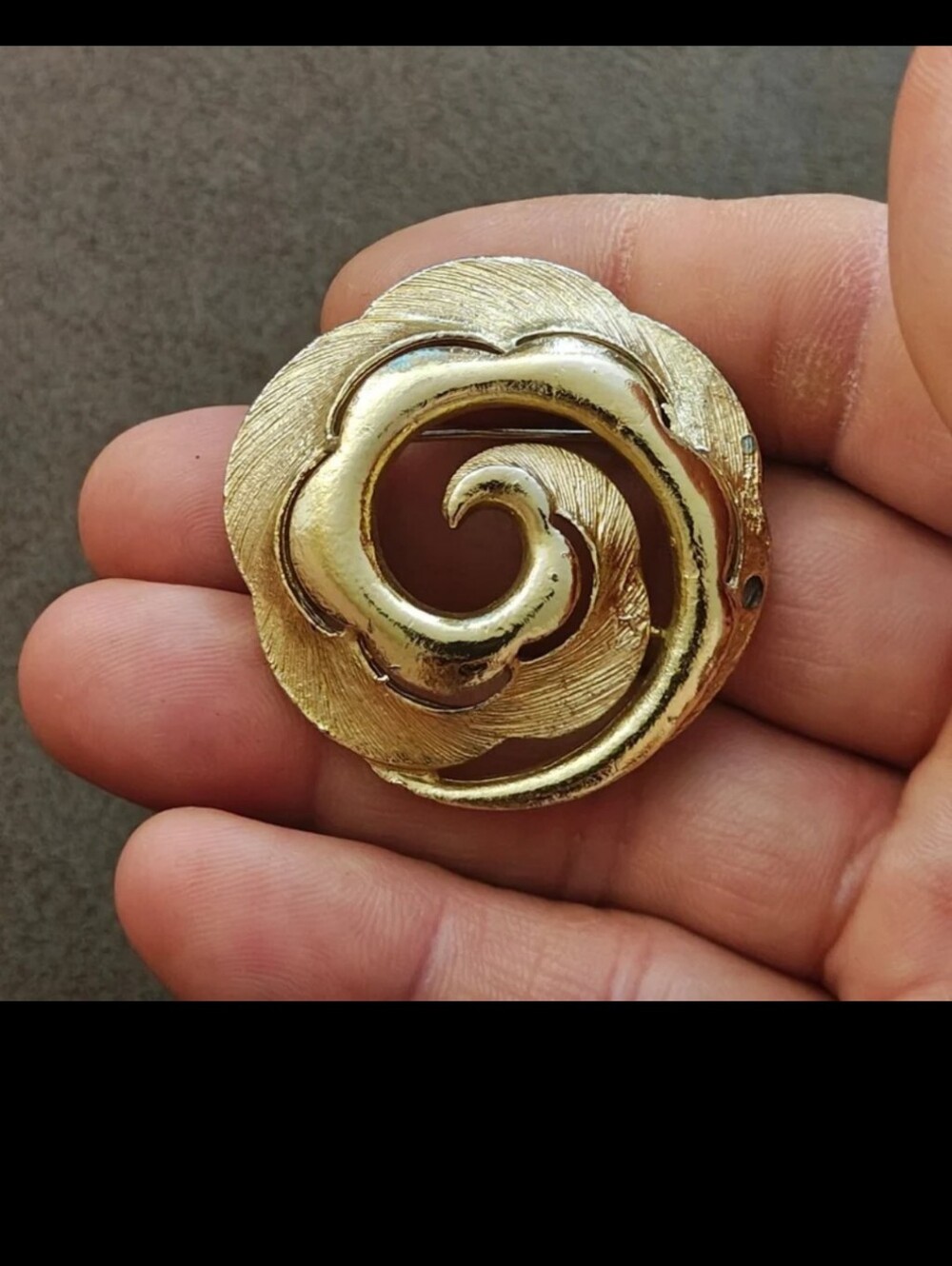 1980s Gold Tone Textured Swirl Flower Design Brooch.